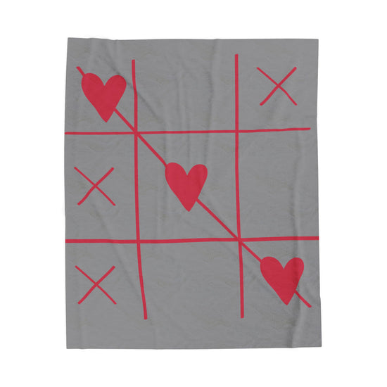 Charming Tic Tac Toe Plush Blanket - Cozy Home Decor, Great for Romantic Nights, Valentine&